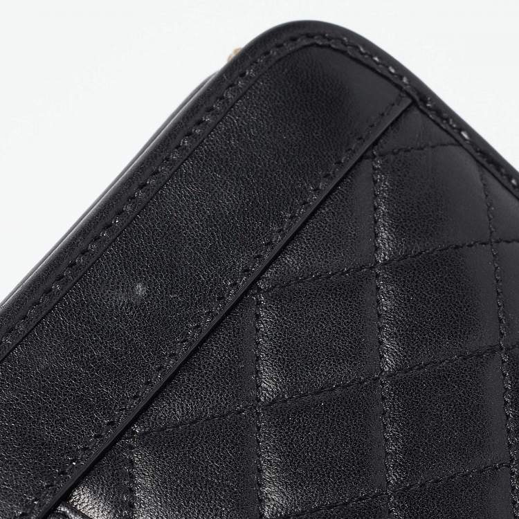 Pre Owned Saint Laurent Black Quilted Leather Victoire Chain Clutch 
