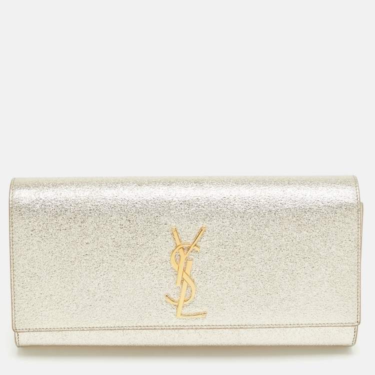 مملوكة مسبقًا Saint Laurent Gold Leather Kate Clutch