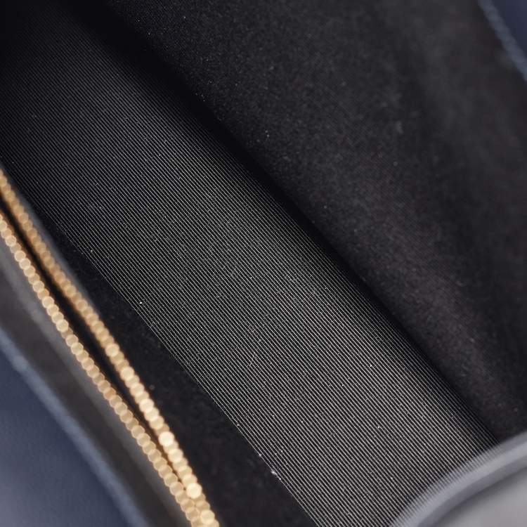 مملوكة مسبقًا Saint Laurent Navy Blue Matelassé Leather Large Monogram Shoulder Bag
