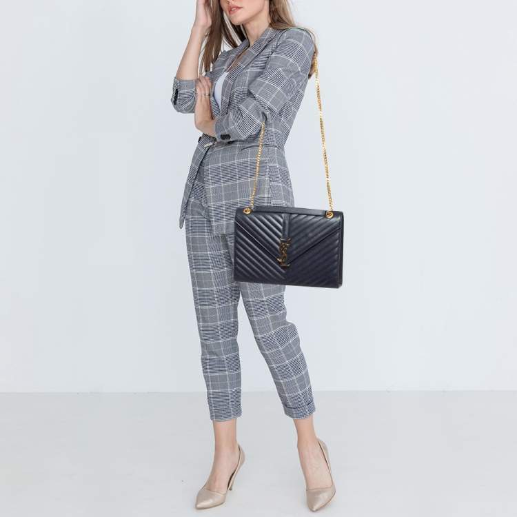 مملوكة مسبقًا Saint Laurent Navy Blue Matelassé Leather Large Monogram Shoulder Bag