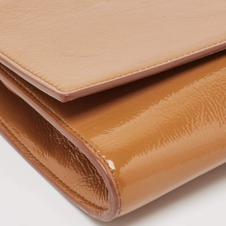 Pre Owned Saint Laurent Beige Patent Leather Belle De Jour Clutch