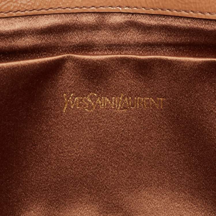 Pre Owned Saint Laurent Beige Patent Leather Belle De Jour Clutch