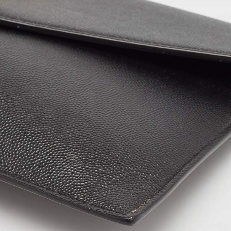 مملوكة مسبقًا Saint Laurent Black Leather Uptown Pouch 