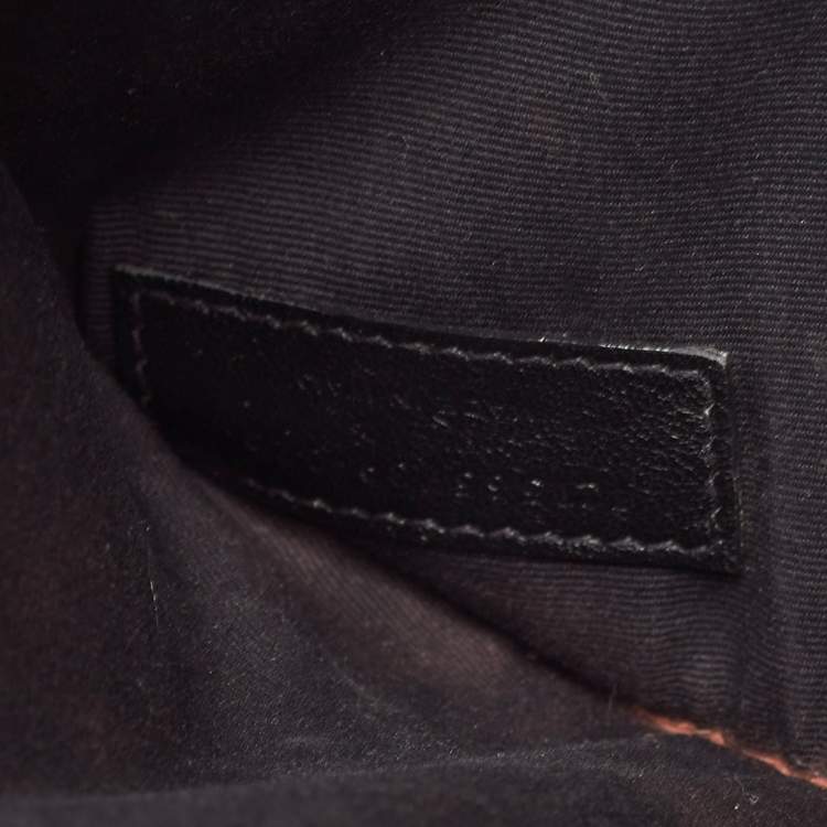 مملوكة مسبقًا Saint Laurent Black Leather Uptown Pouch 