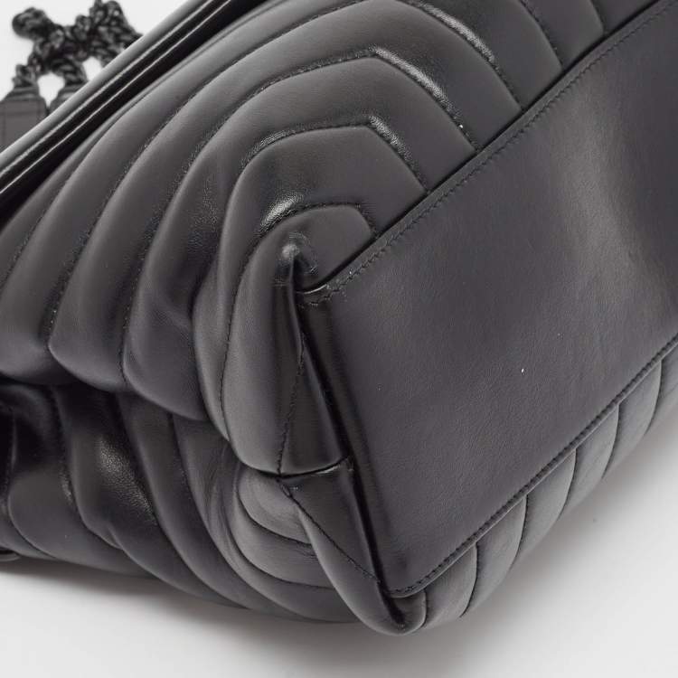Pre Owned Saint Laurent Matelasse Leather Medium Lou Lou Shoulder Bag