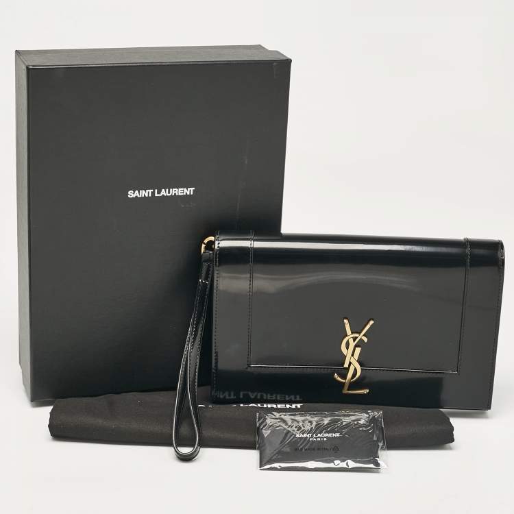مملوكة مسبقًا Saint Laurent Black Patent Leather Cassandre Flap Wristlet Clutch