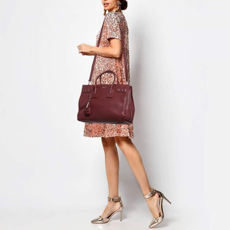 Pre Owned Saint Laurent Red Leather Small Classic Sac De Jour Tote