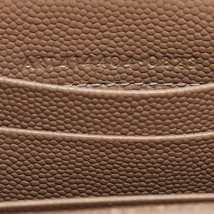 Pre Owned Saint Laurent Beige Matelassé Leather Cassandra Compact Wallet