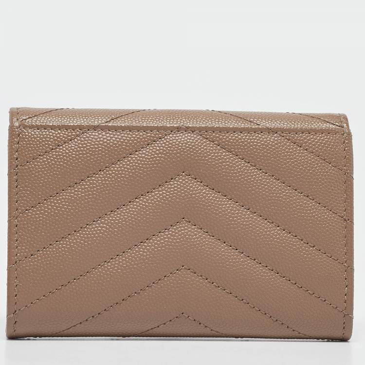 Pre Owned Saint Laurent Beige Matelassé Leather Cassandra Compact Wallet