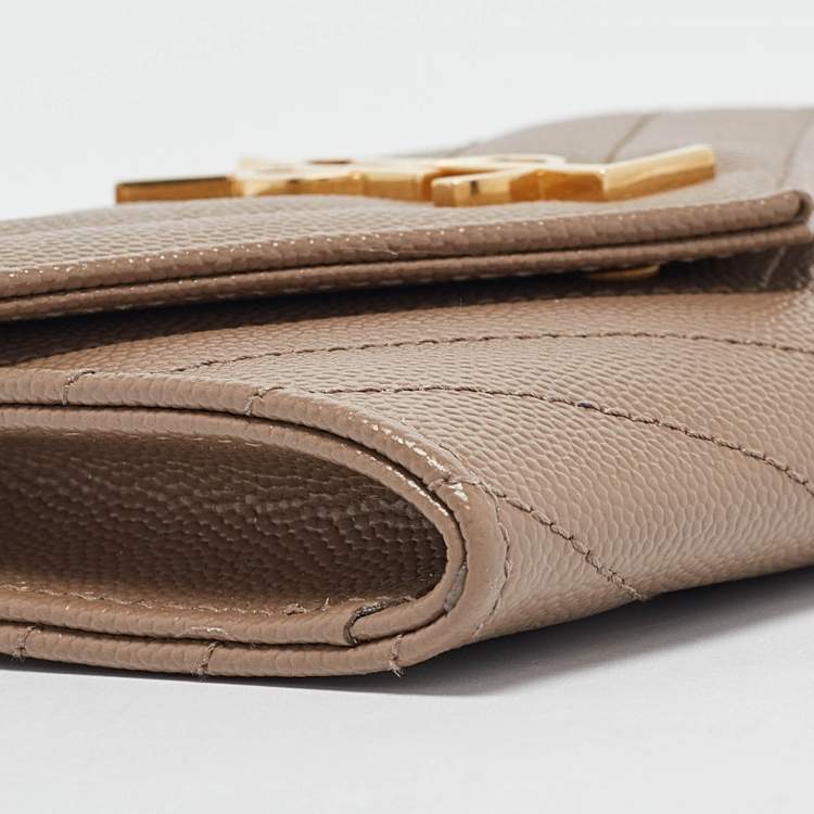 Pre Owned Saint Laurent Beige Matelassé Leather Cassandra Compact Wallet
