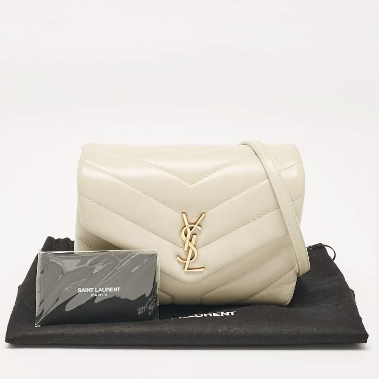 مملوكة مسبقًا Saint Laurent Off White Matelassé Leather Toy Loulou Crossbody Bag