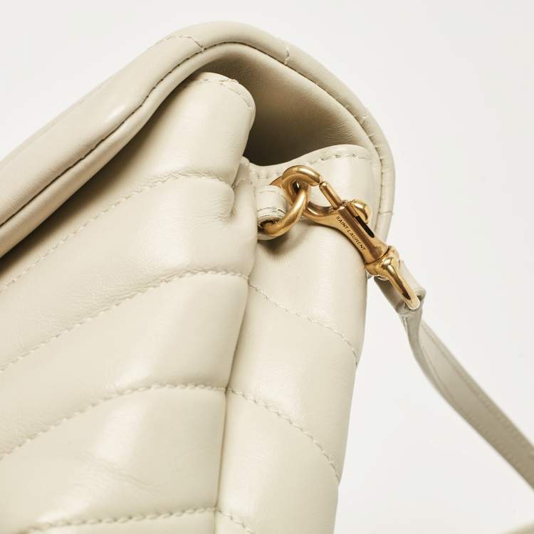 مملوكة مسبقًا Saint Laurent Off White Matelassé Leather Toy Loulou Crossbody Bag