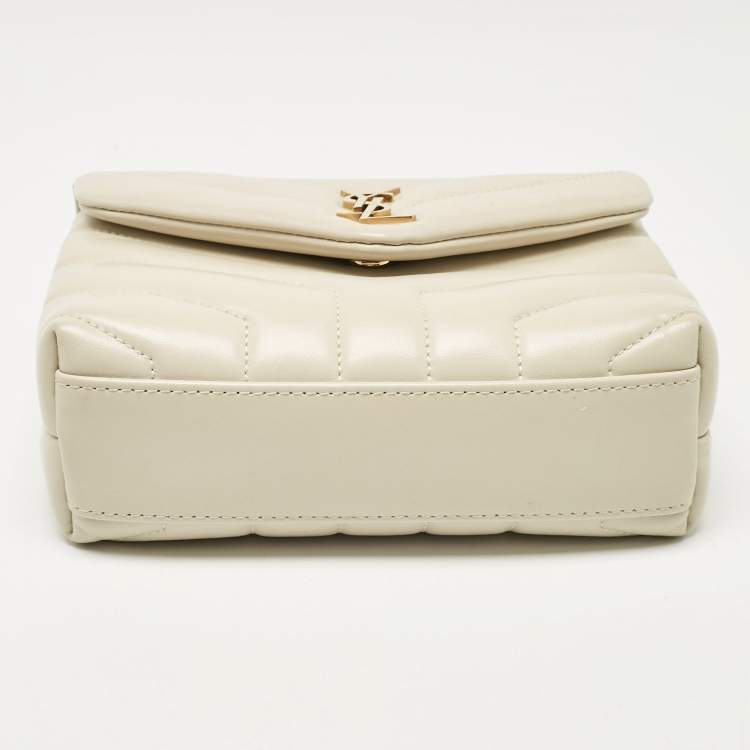 مملوكة مسبقًا Saint Laurent Off White Matelassé Leather Toy Loulou Crossbody Bag