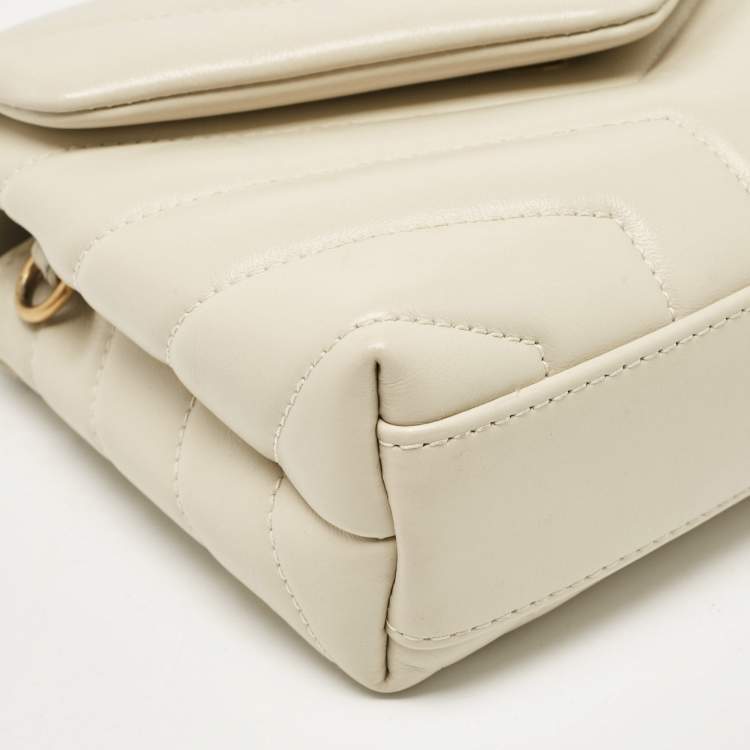 مملوكة مسبقًا Saint Laurent Off White Matelassé Leather Toy Loulou Crossbody Bag