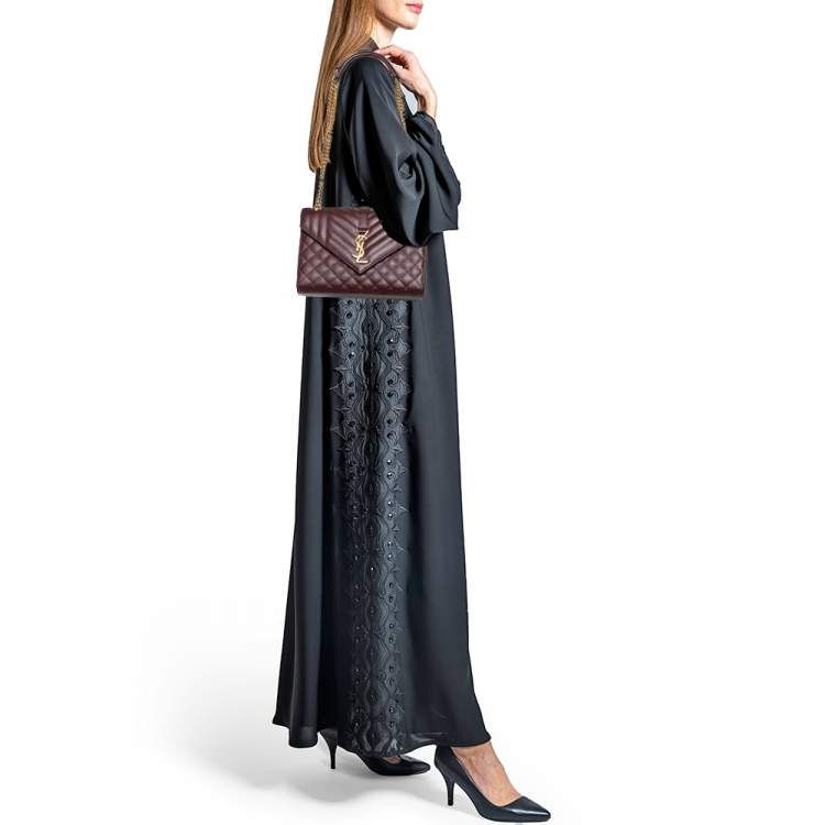 Pre Owned Saint Laurent Burgundy Leather Small Envelope Shoulder Bag