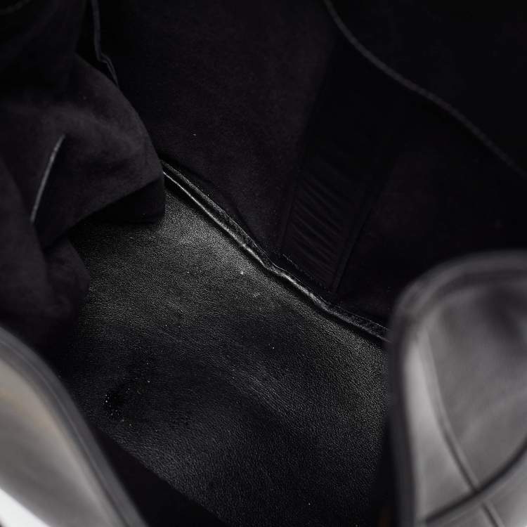 Pre Owned Saint Laurent Black Leather Emmanuelle Bucket Bag
