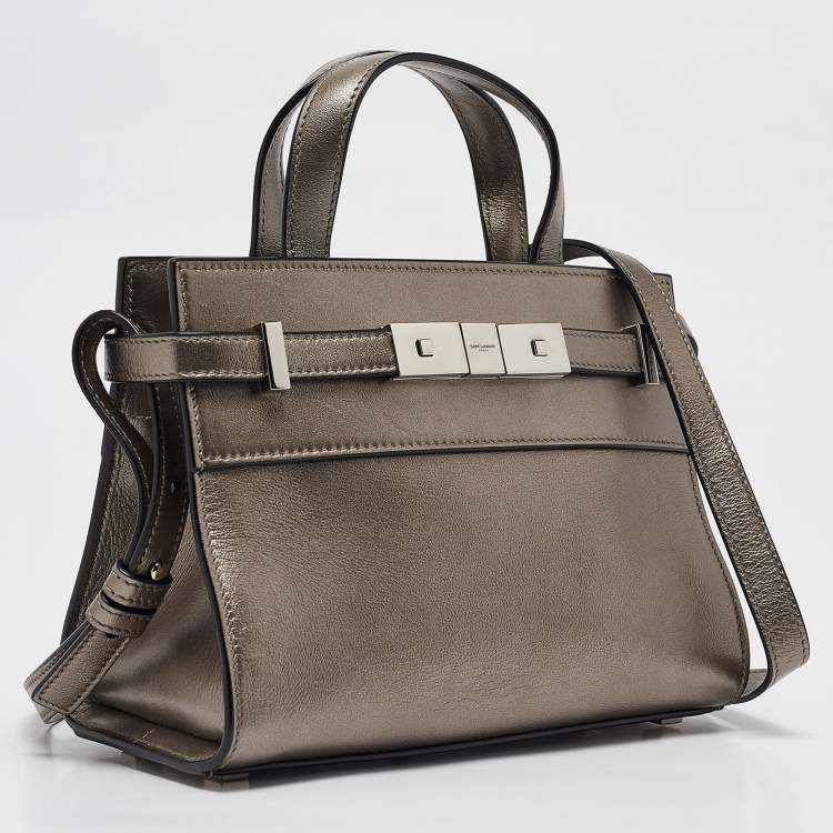 مملوكة مسبقًا Saint Laurent Metallic Leather Nano Manhattan Tote