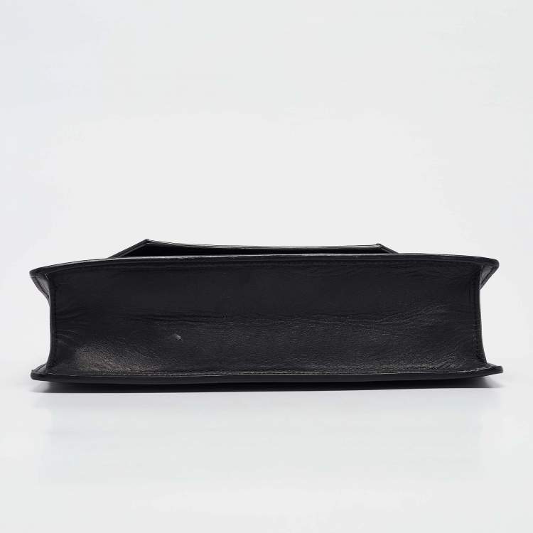 Pre Owned Saint Laurent Black Leather Classic Betty Clutch