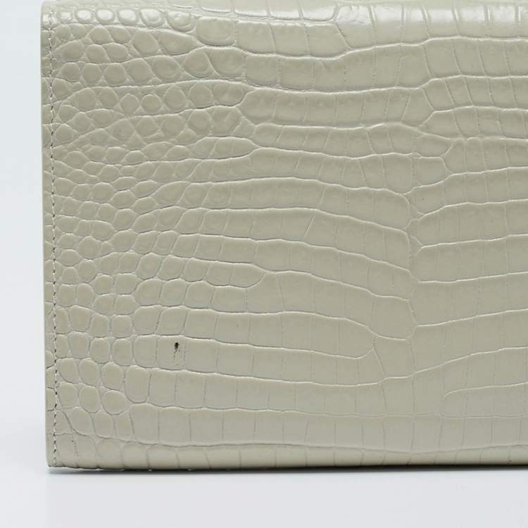 Pre Owned Saint Laurent Off White Croc Embossed Leather Uptown Wallet On Chain