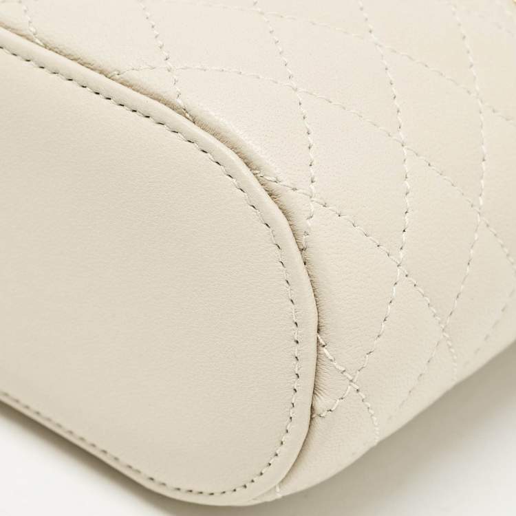 Pre Owned Saint Laurent White Quilted Leather Mini Gaby Vanity Bag