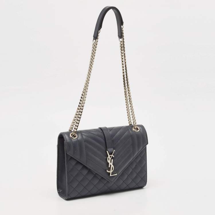 مملوكة مسبق�ًا Saint Laurent Navy Blue Mix Matelassé Leather Medium Envelope Chain Shoulder Bag