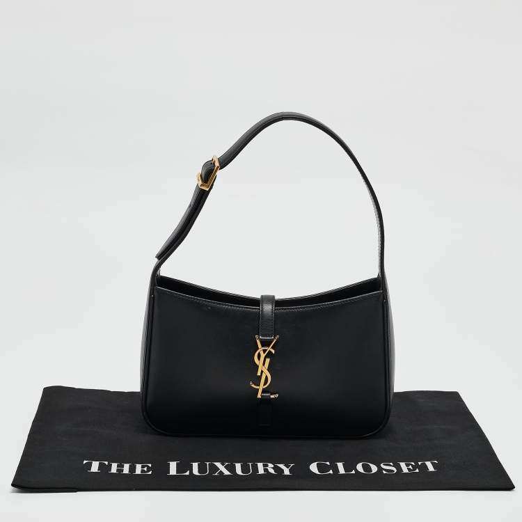 Pre Owned Saint Laurent Black Leather LE 5 À 7 Shoulder Bag
