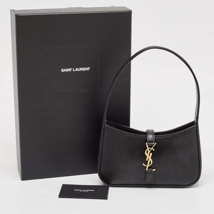 Pre Owned Saint Laurent Black Leather Mini LE 5 À 7 Bag
