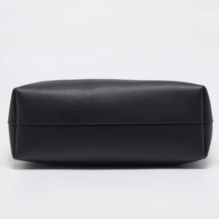 Pre Owned Saint Laurent Black Leather E/W Shopper Tote