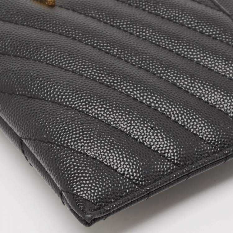 مملوكة مسبقًا Saint Laurent Black Matelassé Leather Monogram Zip Pouch