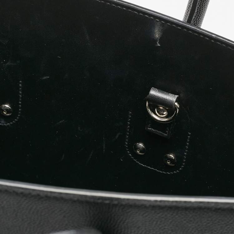مملوكة مسبقًا Saint Laurent Black Leather Small Classic Sac De Jour Tote