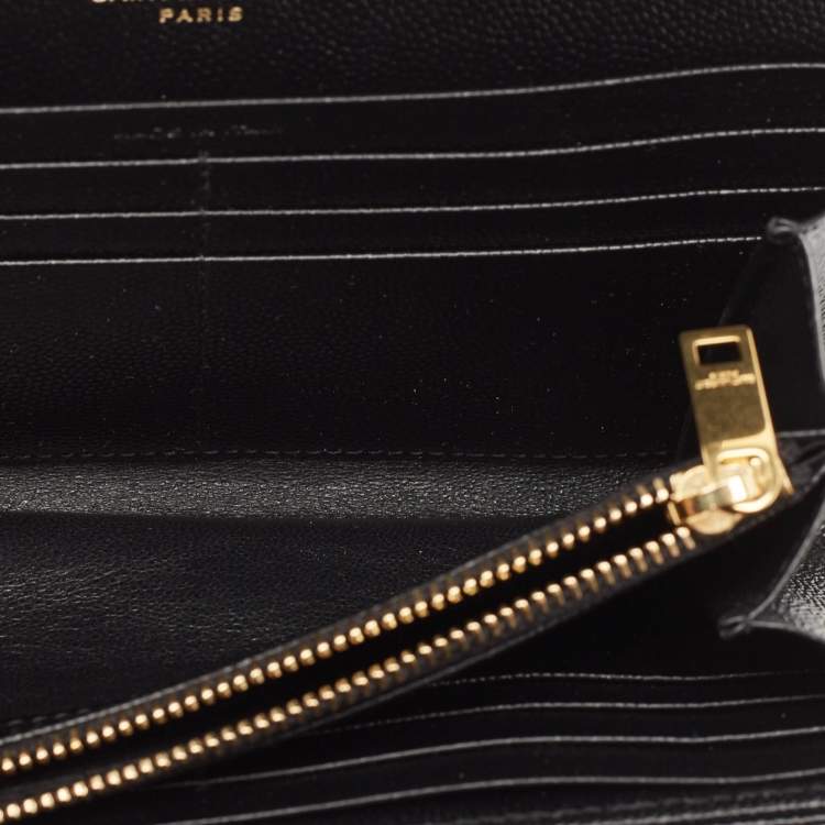 مملوكة مسبقًا Saint Laurent Black Matelassé Leather Monogram Flap Continental Wallet