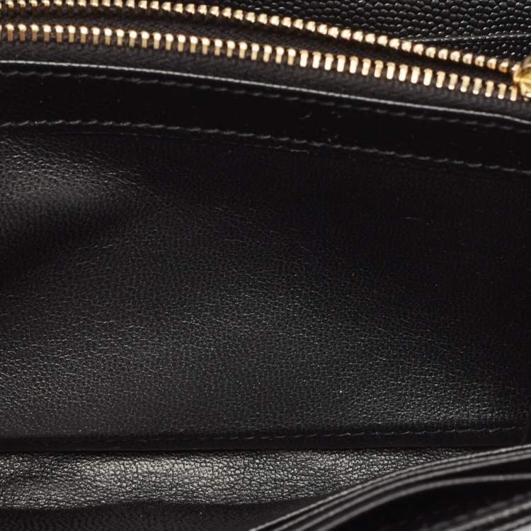مملوكة مسبقًا Saint Laurent Black Matelassé Leather Monogram Flap Continental Wallet