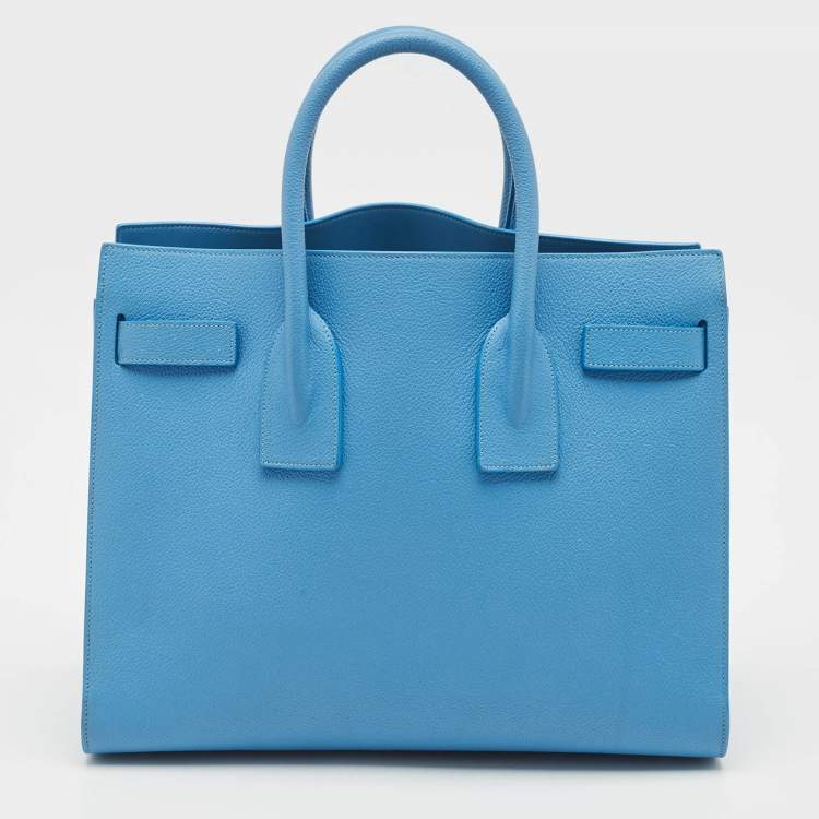 مملوكة مسبقًا Saint Laurent Light Blue Leather Small Classic Sac De Jour Tote