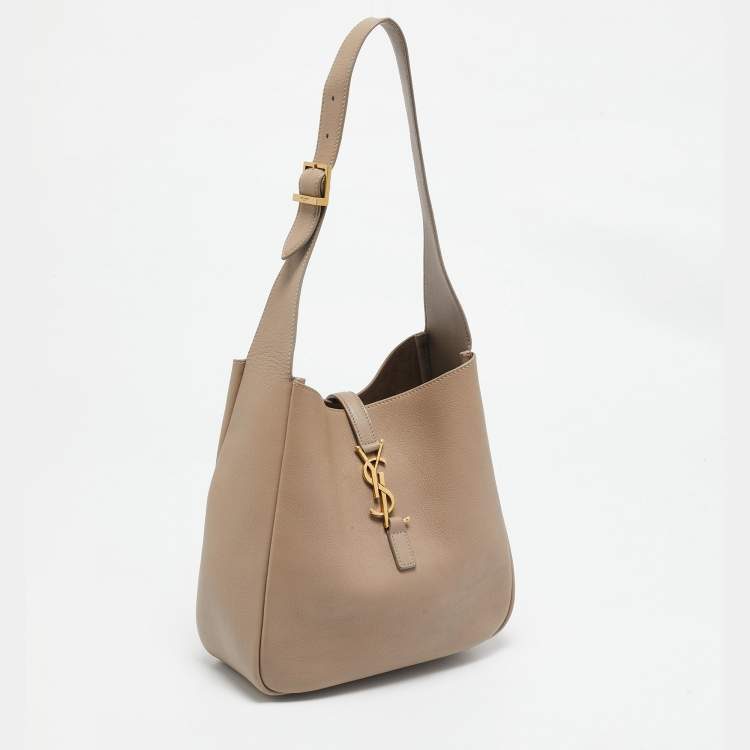 Pre Owned Saint Laurent Beige Leather Small LE 5 À 7 Shoulder Bag