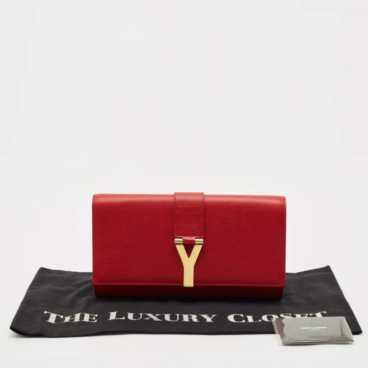 مملوكة مسبقًا Saint Laurent Red Texured Leather Y Line Clutch