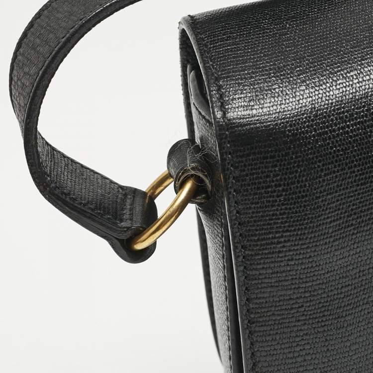 مملوكة مسبقًا Saint Laurent Black Leather Medium Chyc Flap Bag