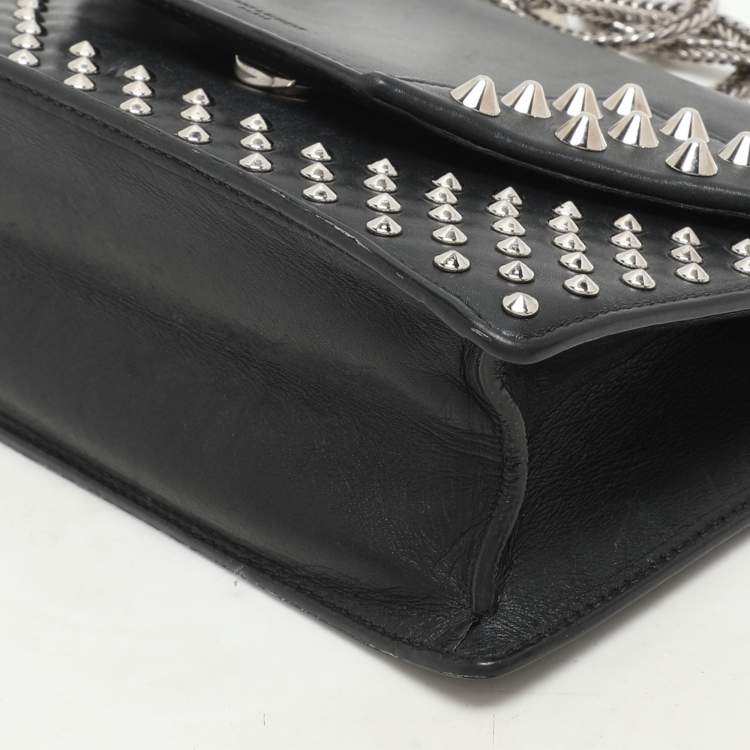 Pre Owned Saint Laurent Black Leather Betty Studded Flap Shoulder Bag