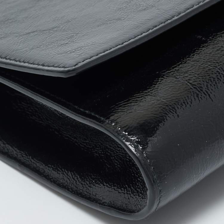 Pre Owned Saint Laurent Black Patent Leather Belle De Jour Clutch