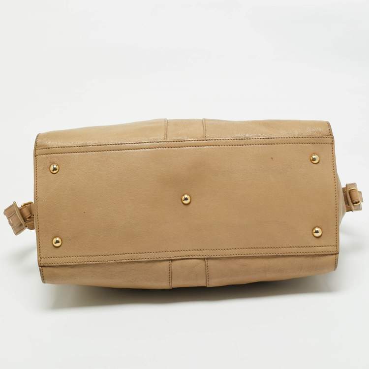 Pre Owned Saint Laurent Beige Leather Medium Cabas Chyc Tote