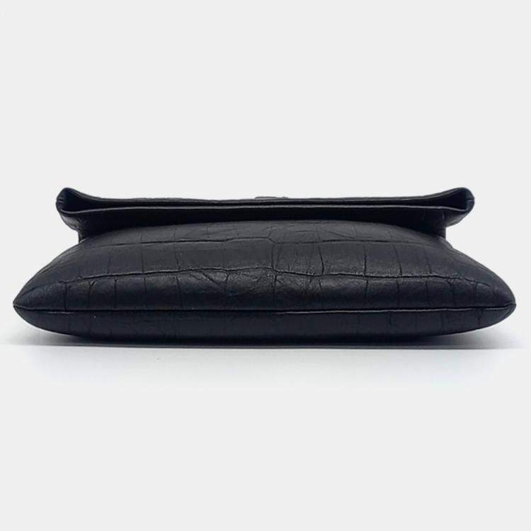 مملوكة مسبقًا Saint Laurent Paris Black Leather Folding Clutch