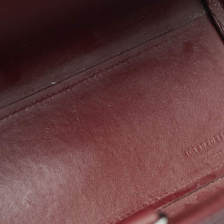 مملوكة مسبقًا Saint Laurent Red Croc Embossed Leather Nano Classic Sac De Jour Tote