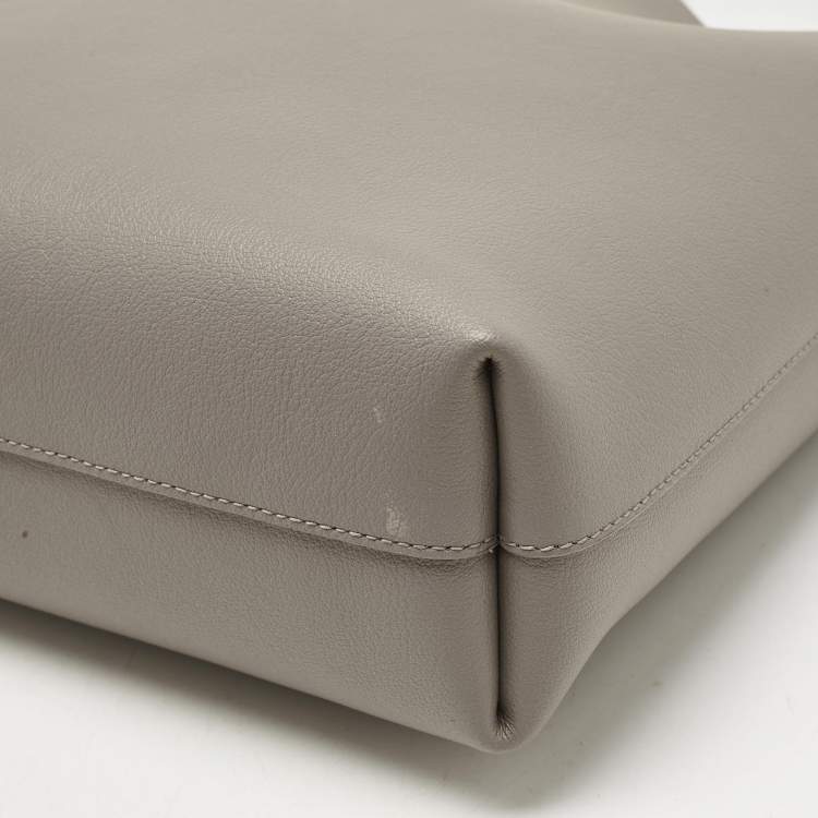 Pre Owned Saint Laurent Grey Leather Toy Shopper Tote