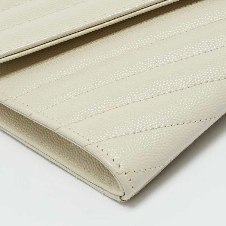 Pre Owned Saint Laurent Off White Matelasse Leather Cassandre Wristlet Clutch