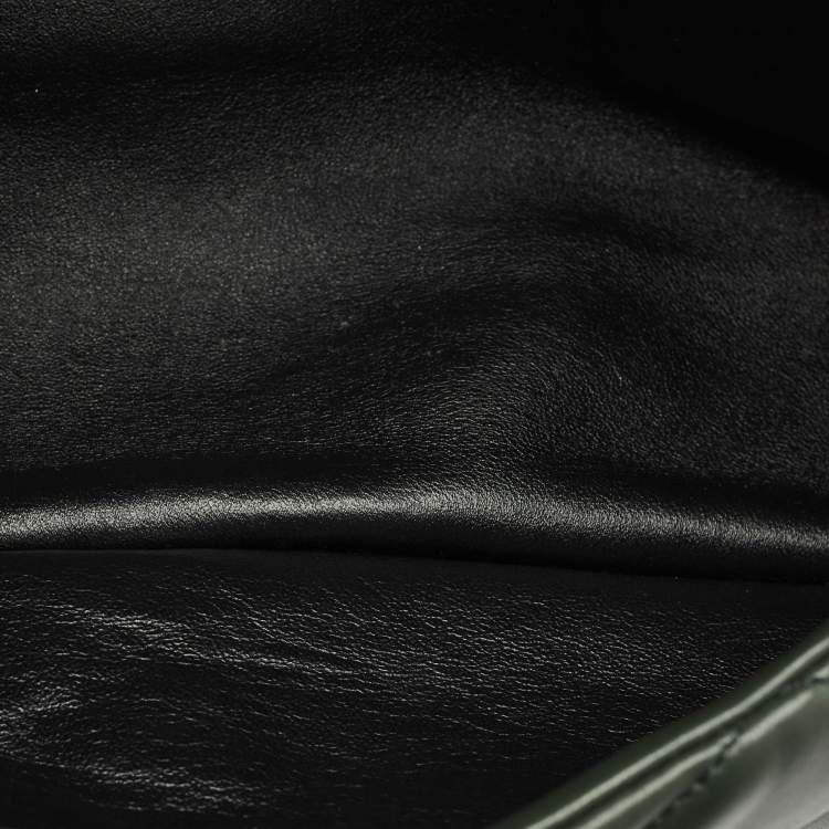 مملوكة مسبقًا Saint Laurent Dark Green Quilted Leather Puffer Sade Envelope Clutch