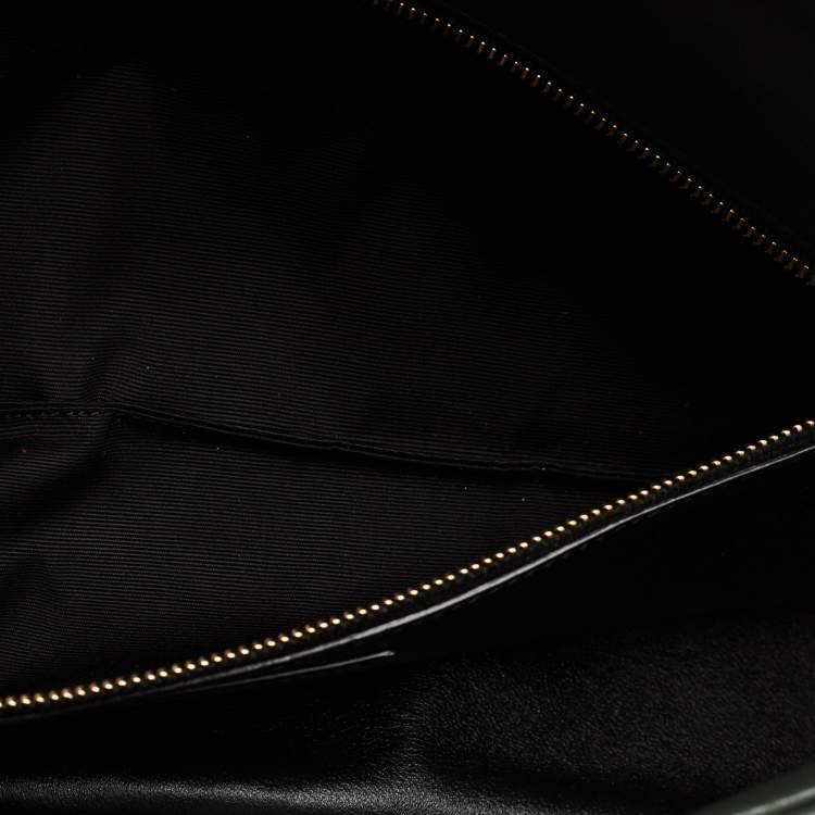 مملوكة مسبقًا Saint Laurent Dark Green Quilted Leather Puffer Sade Envelope Clutch