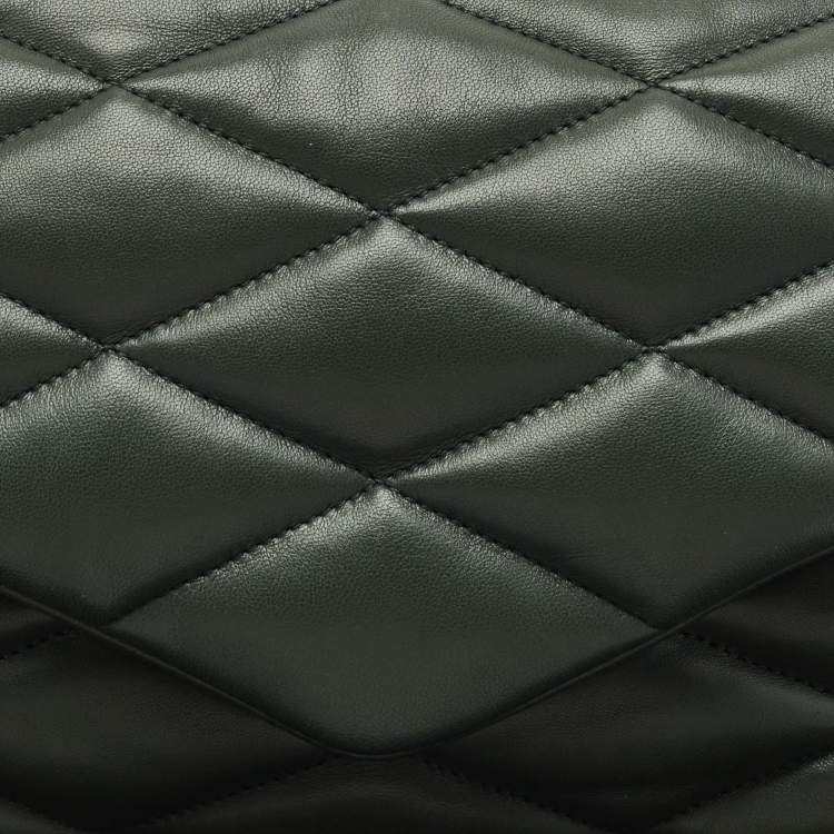 مملوكة مسبقًا Saint Laurent Dark Green Quilted Leather Puffer Sade Envelope Clutch