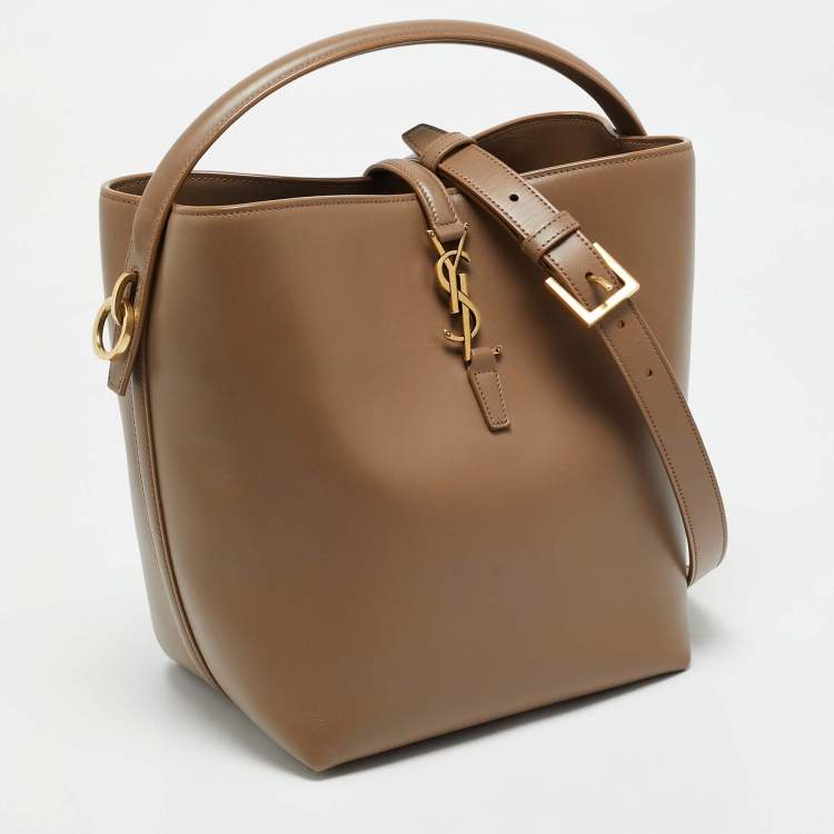 Pre Owned Saint Laurent Brown Leather Le 37 Bucket Bag