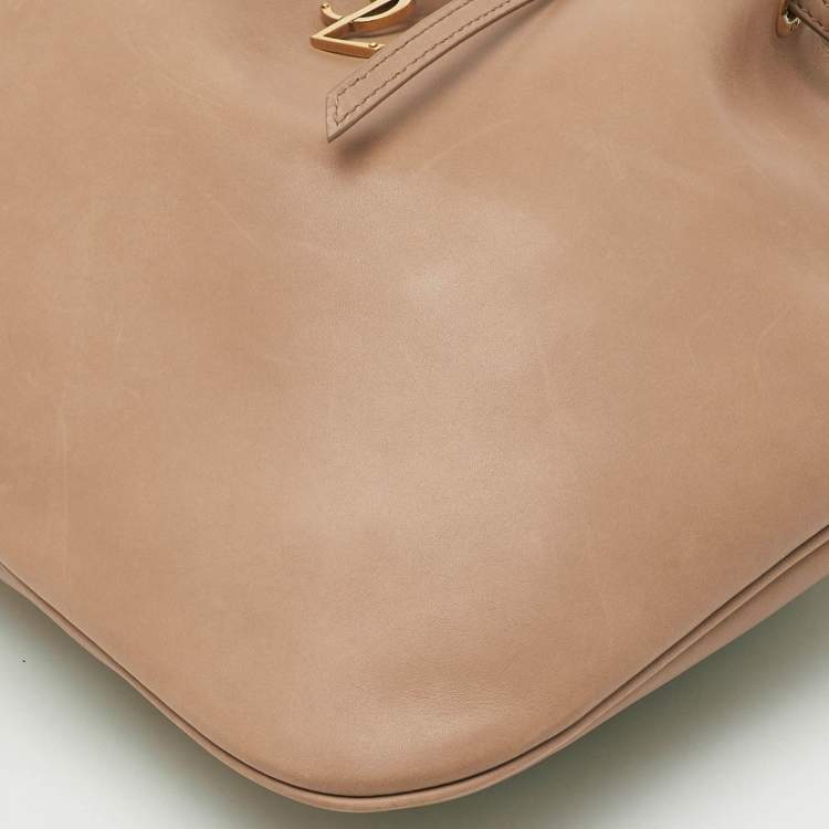 Pre Owned Saint Laurent Beige Leather Paris VII Medium Bucket Bag