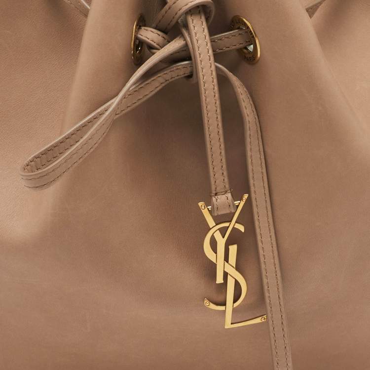 Pre Owned Saint Laurent Beige Leather Paris VII Medium Bucket Bag