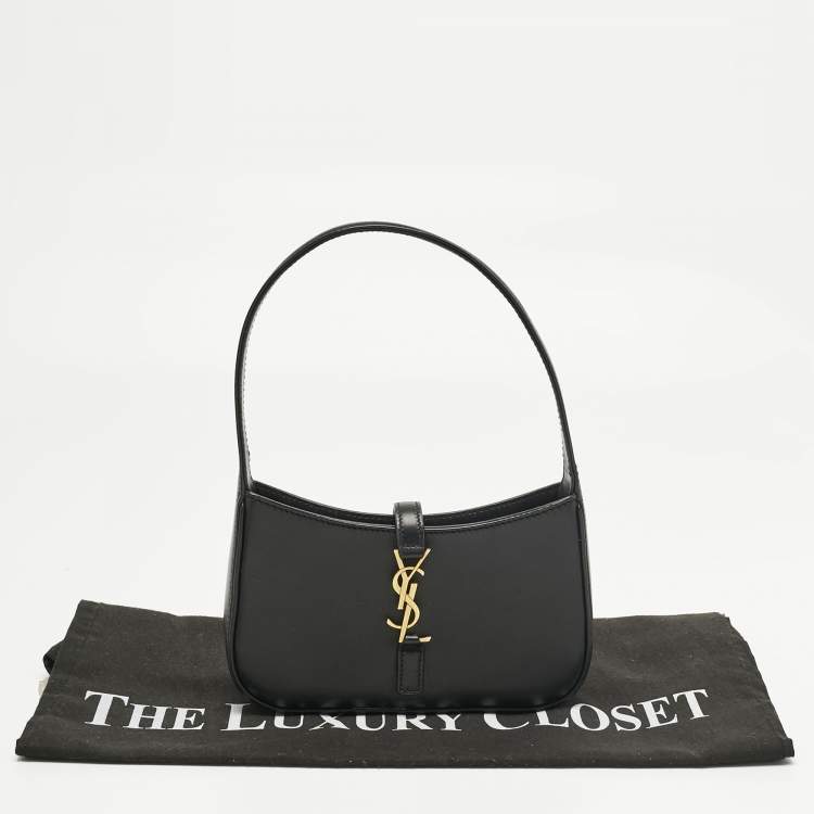 Pre Owned Saint Laurent Black Leather Mini LE 5 À 7 Bag